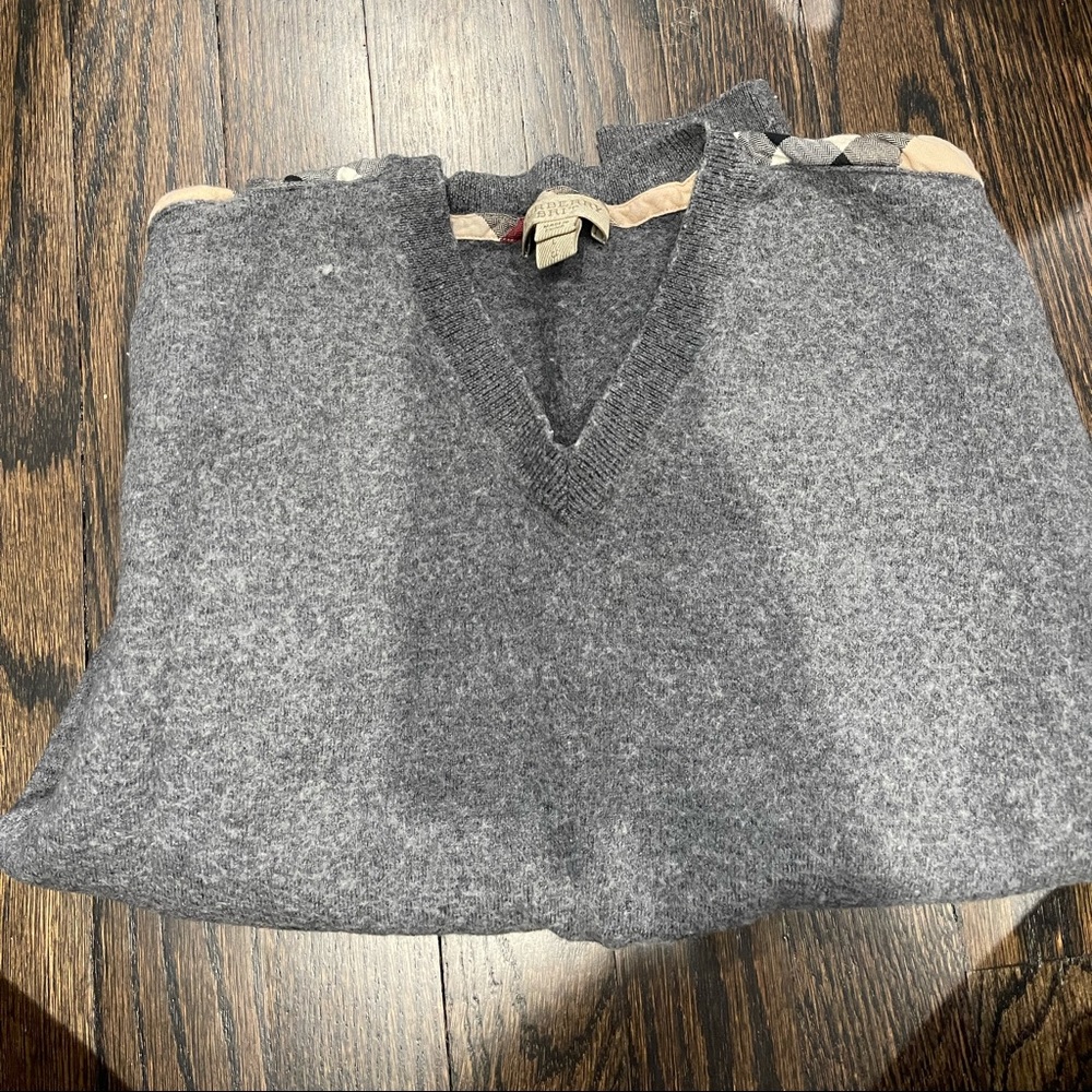 COPY - Burberry cardigan